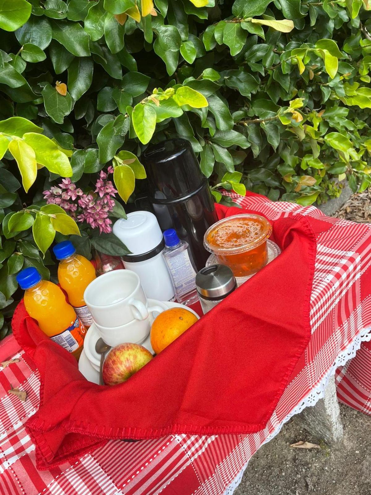 Pouzada Bom Clima - Servimos Cestas De Cafe Da Manha - Melhor Custo Beneficio Em Gravata Exterior foto